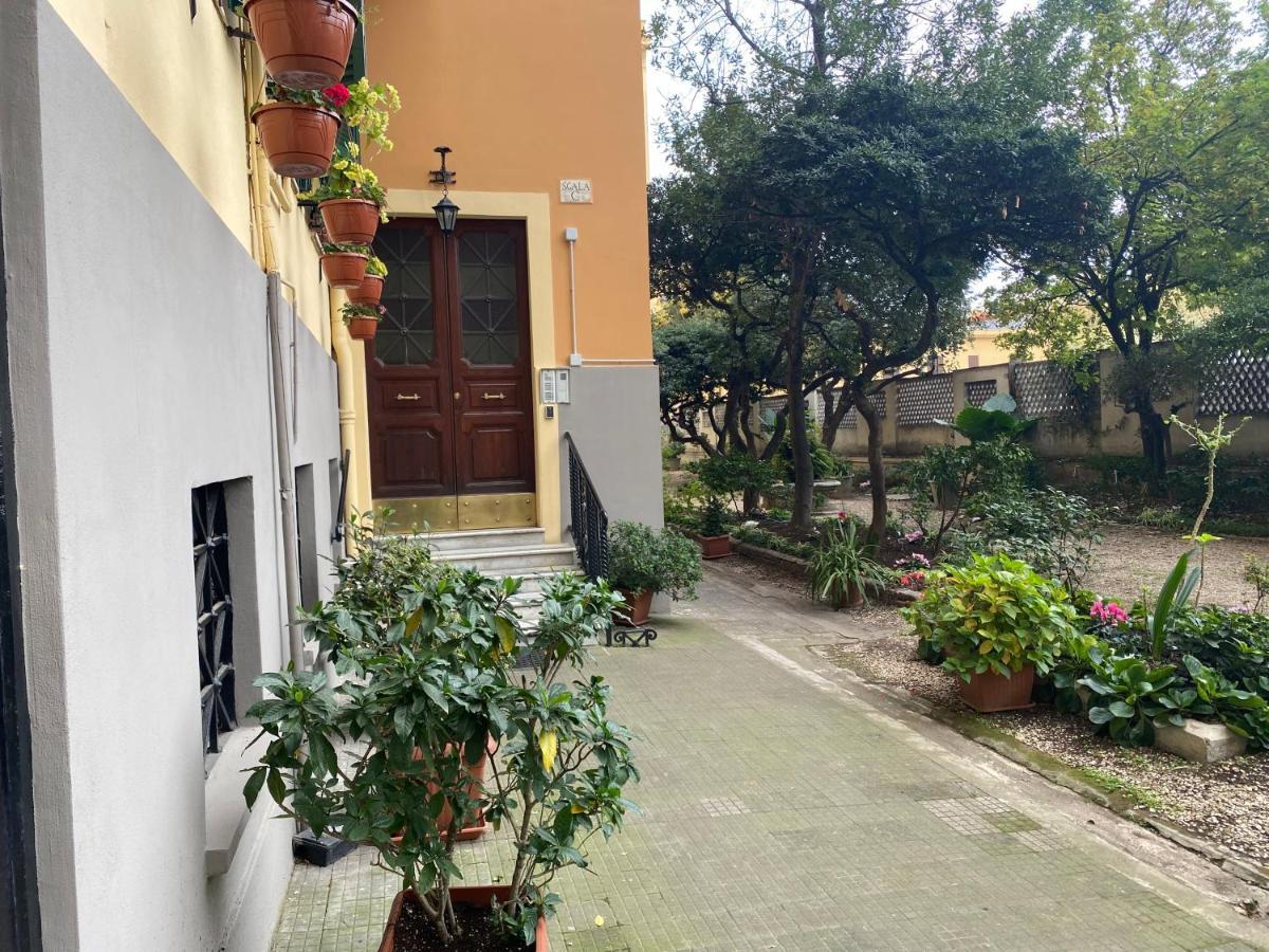 La Rosa Di 3 In Heart Of In San Giovanni Affittacamere Roma